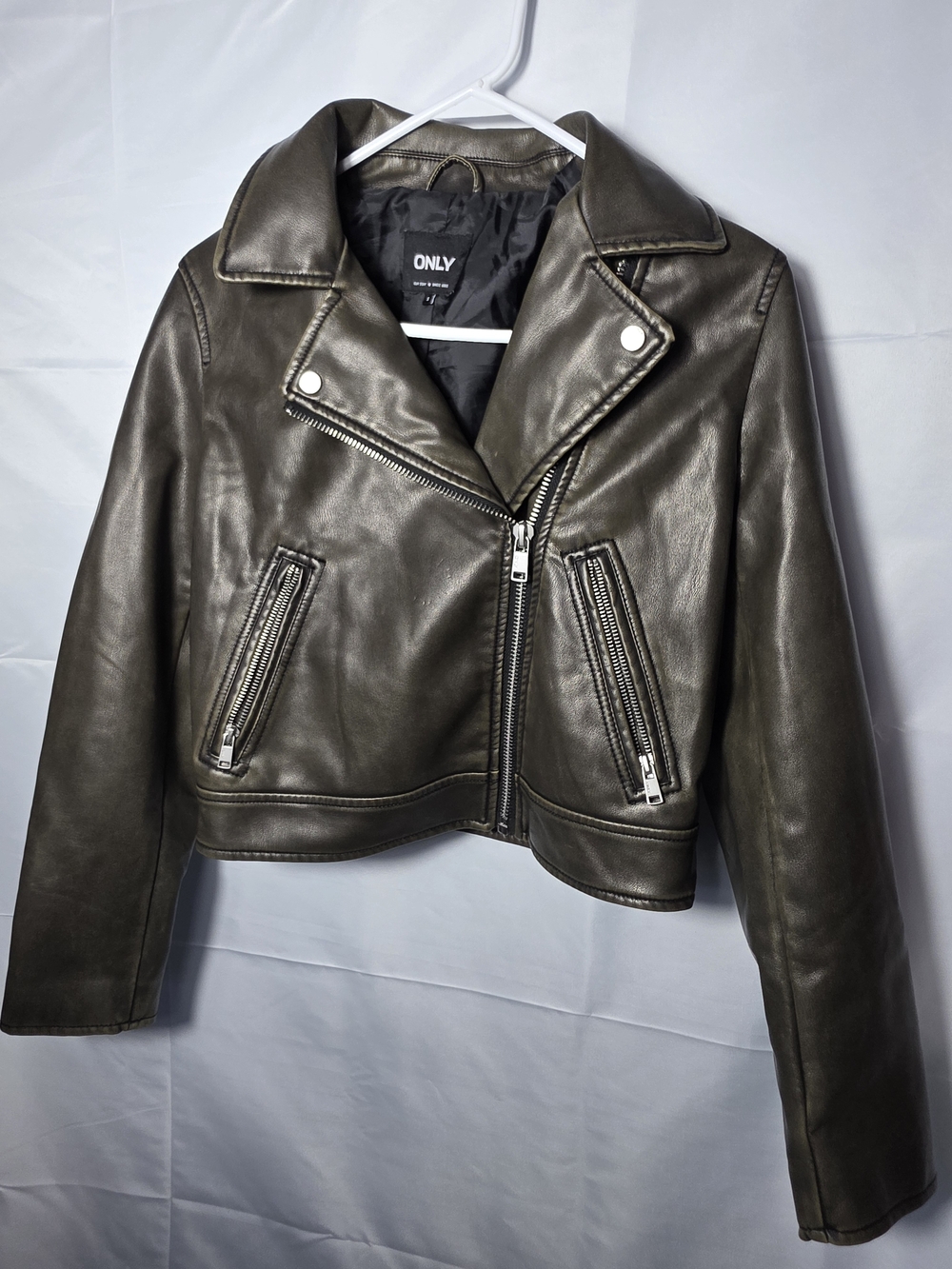 ONLY Women's Cropped Moto Jacket in Dark Olive Small Bikercore Faux Leather